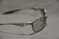 ヒンジにOAKLEYロゴ ヒンジにOAKLEYロゴ